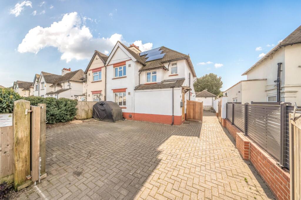 Main image of property: Park Road, Faringdon, Oxfordshire, SN7