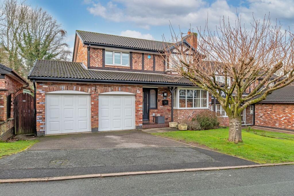 Main image of property: Chessington Close, Appleton, WA4