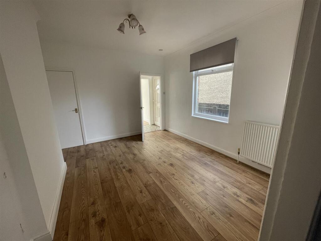 House in South Kesteven, Stamford - View 4