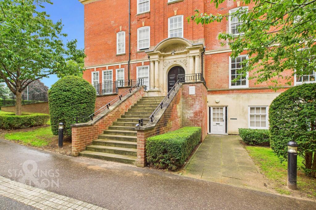 Main image of property: Thomas Wyatt Close, Norwich