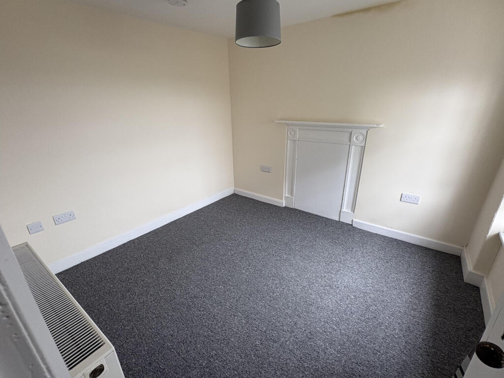 Apartment in Llandudno - More