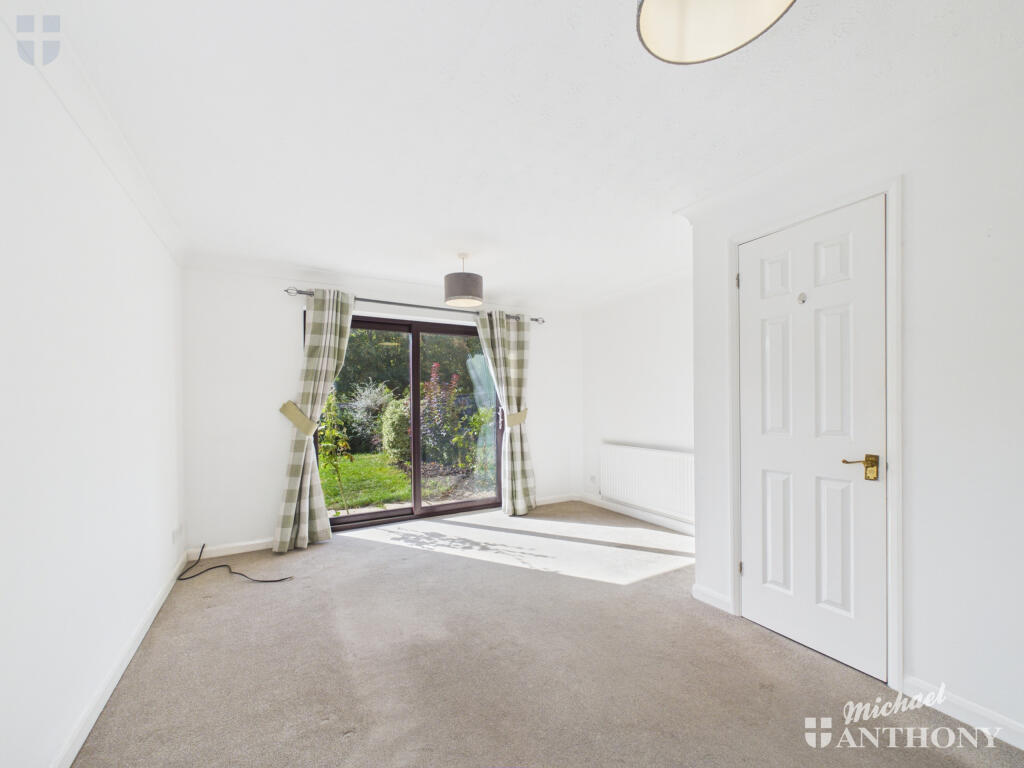 House in Stoke Mandeville, Buckinghamshire - View 2