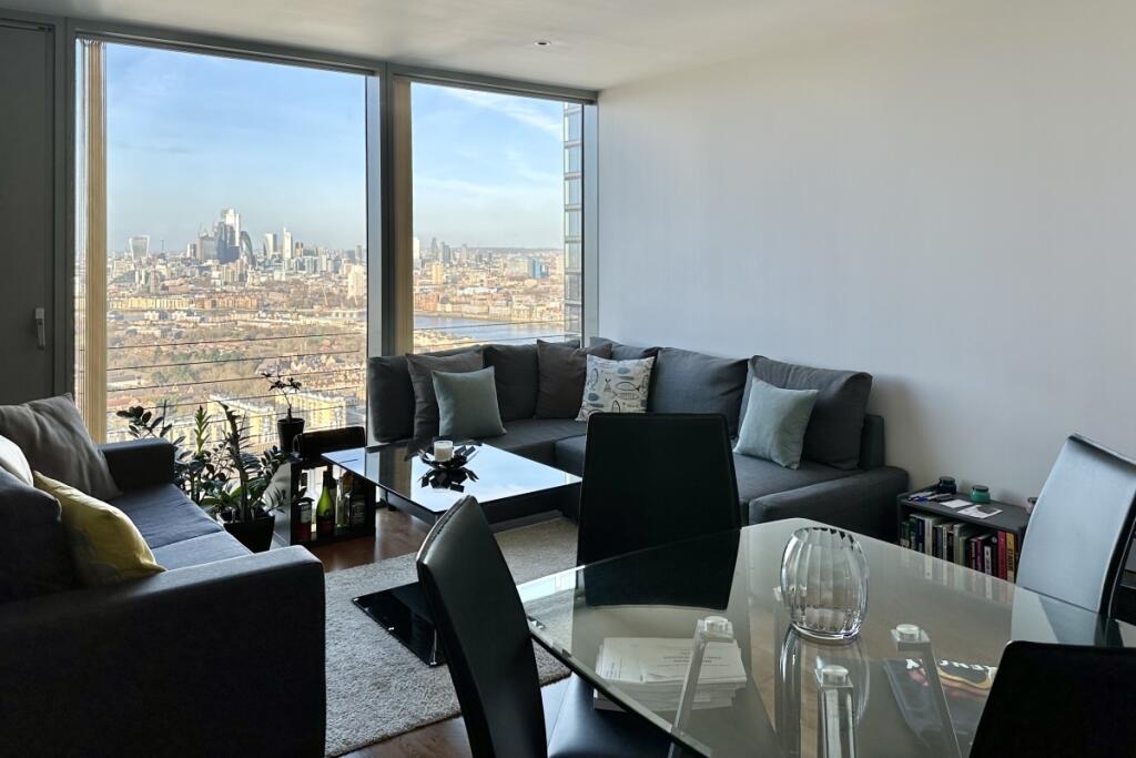 Main image of property: Landmark East Tower, Marsh Wall E14