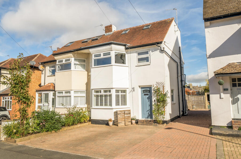 Main image of property: Naunton Way, Cheltenham, Gloucestershire