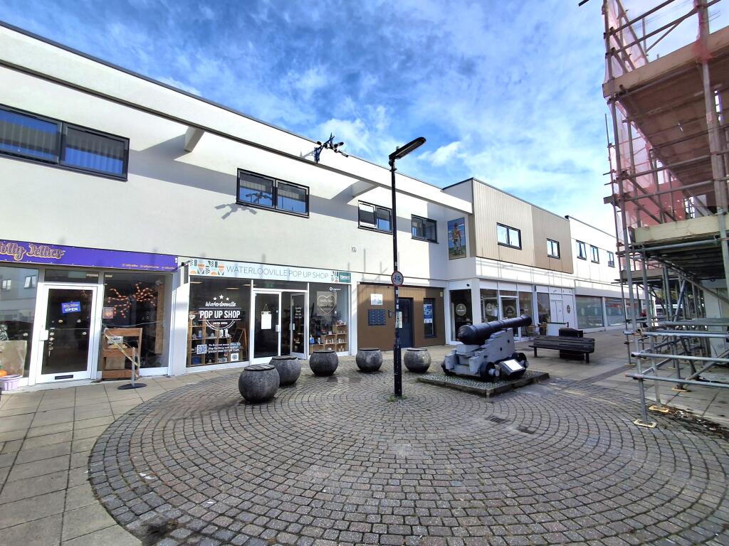 Apartment in Havant, Waterlooville - View 3