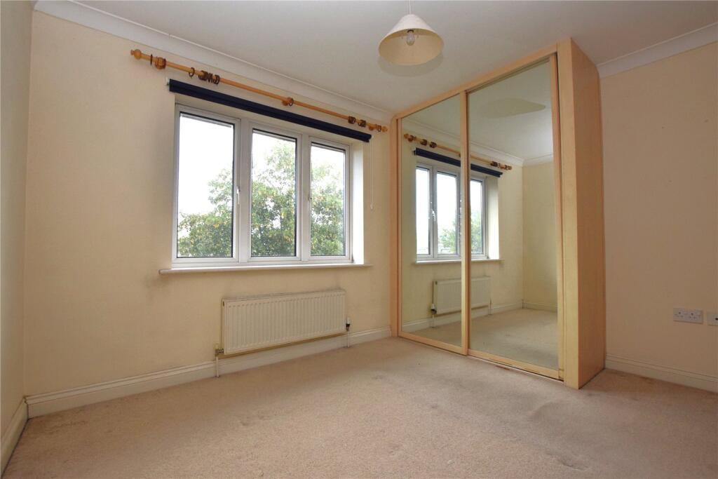 Apartment in Guildford - View 5