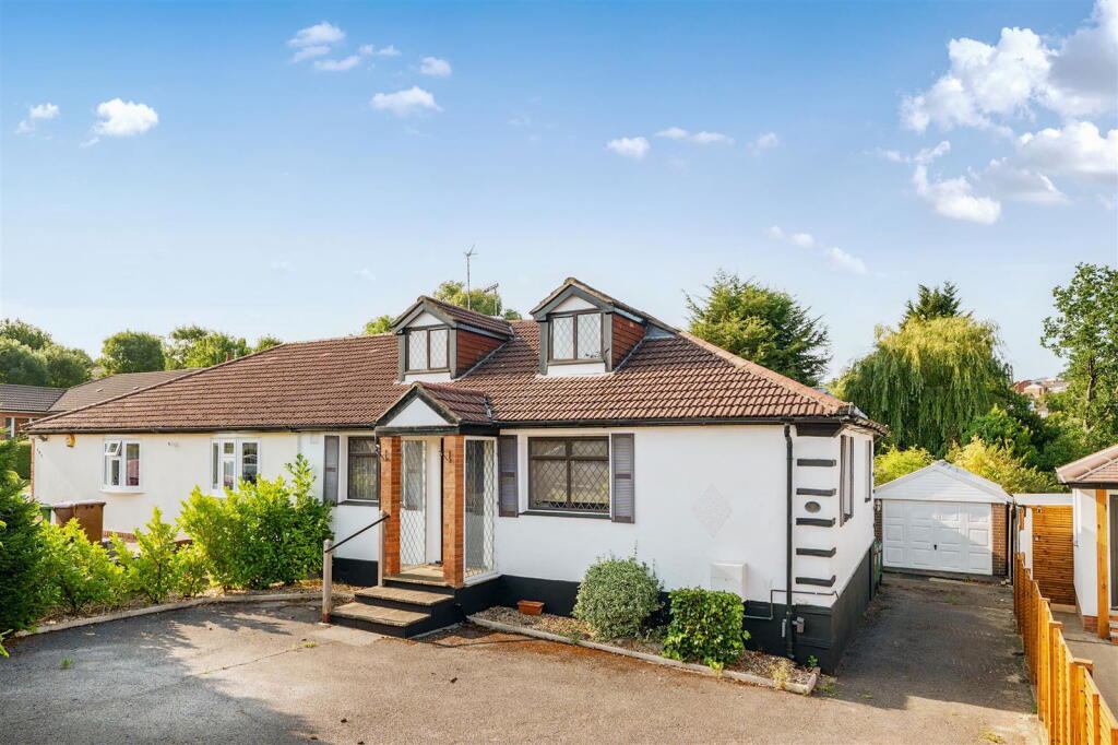 Main image of property: Chiltern Avenue, Bushey