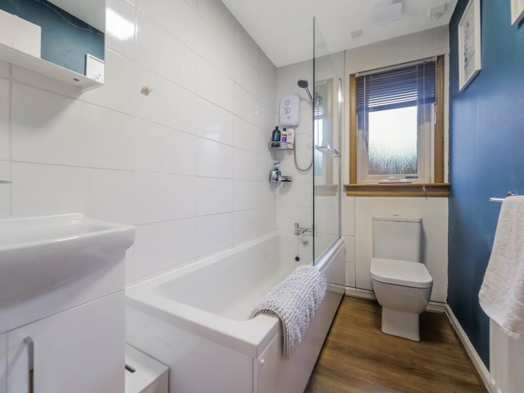 House in Paisley, Renfrewshire - View 4