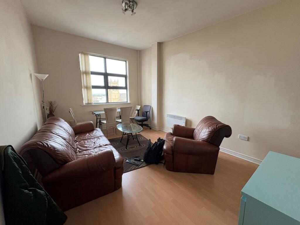 Apartment in Manchester, Greater Manchester - View 3