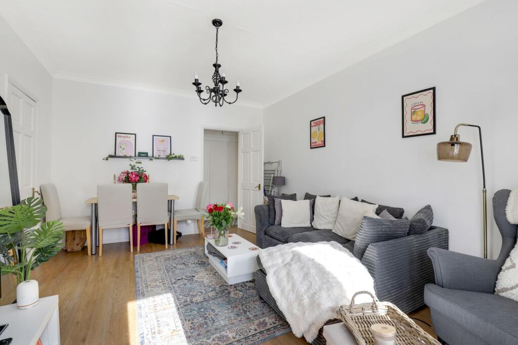 Apartment in Rushcliffe, Nottinghamshire - View 3