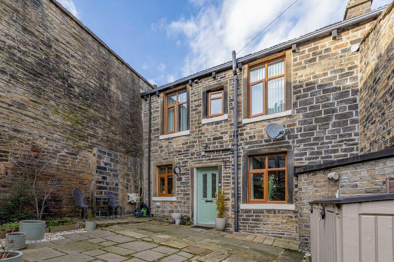 Dove Cottage, 268 Oldham Road, Rishworth HX6 4QB photo 4