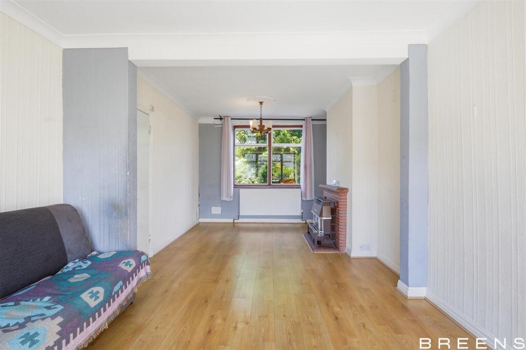 Aldridge Avenue, Enfield – pohled 4