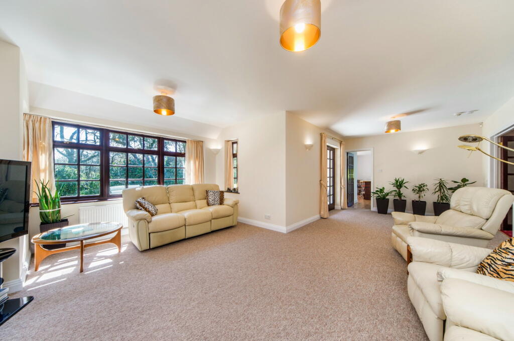House in Truro - View 5