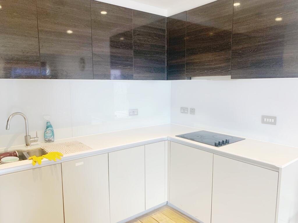 Apartment in London - More