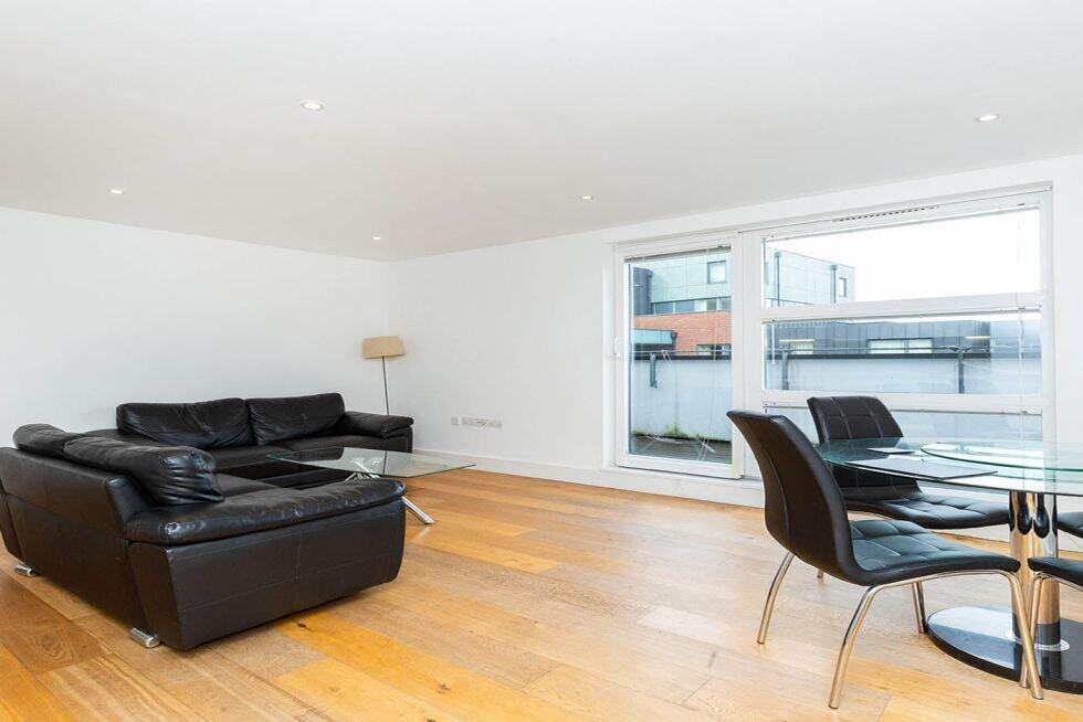 3 bedroom flat for rent