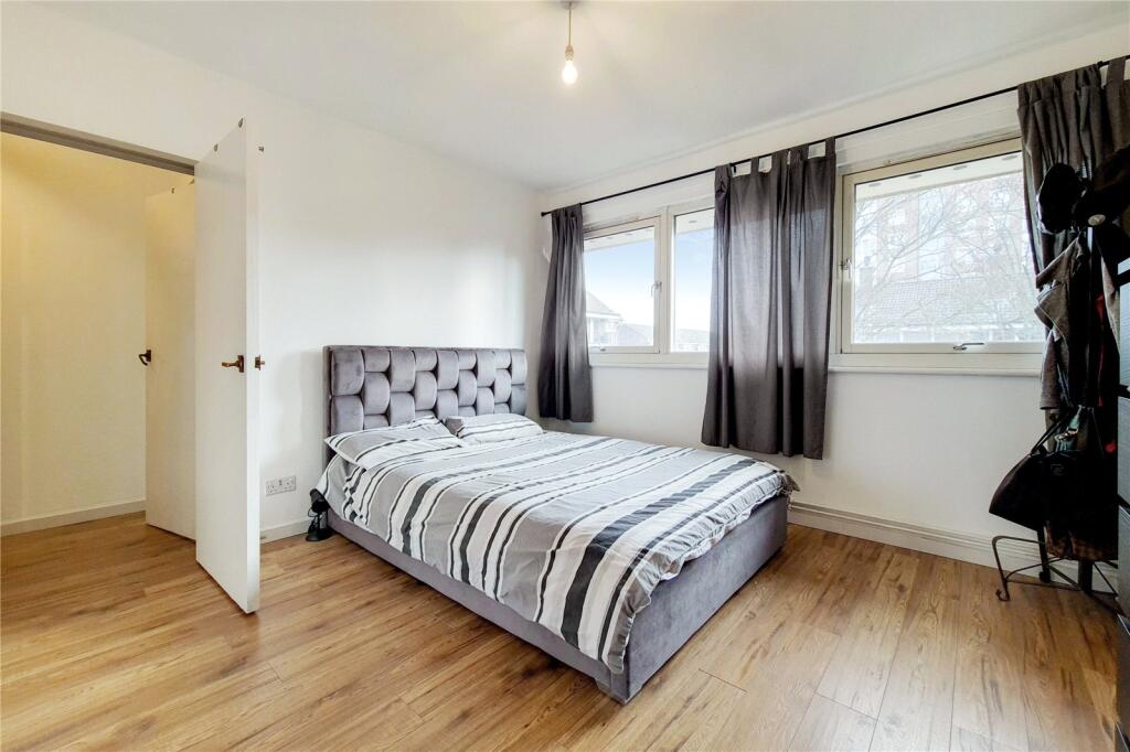 Apartment in London - View 5