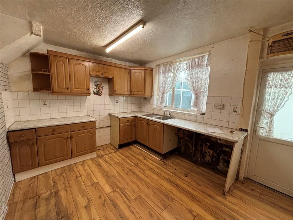 76 Walsall Street, Coventry, CV4 8EY photo 4