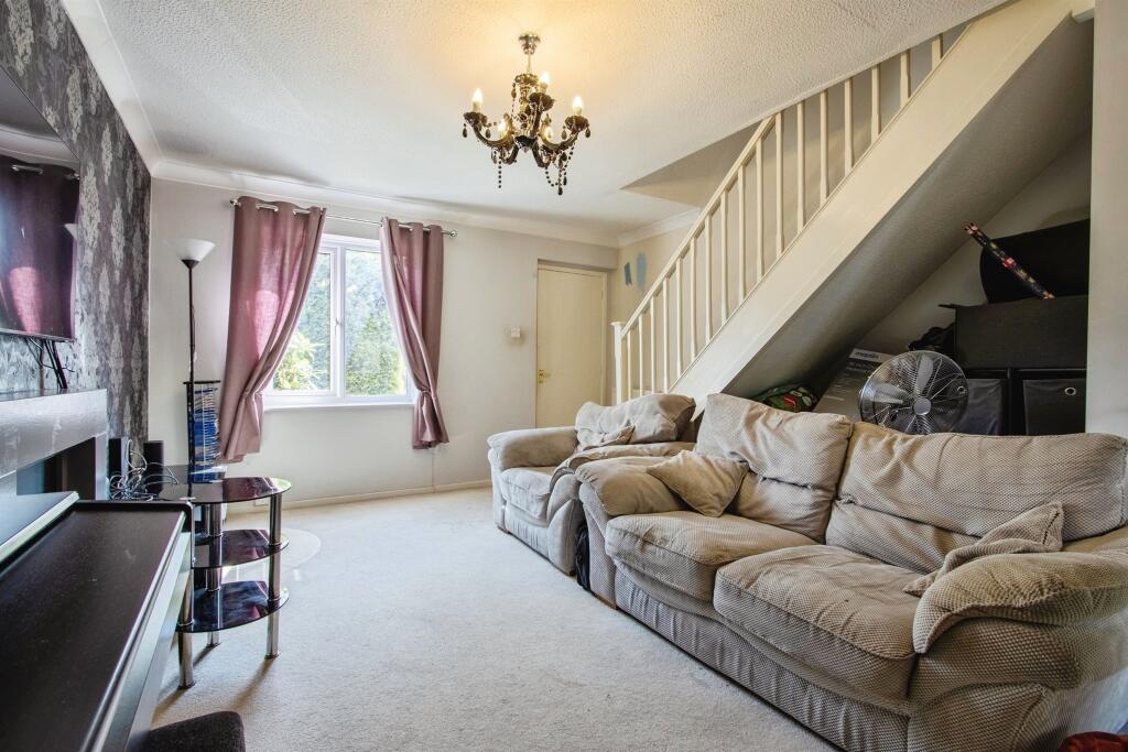 House in Leeds, West Yorkshire - View 4