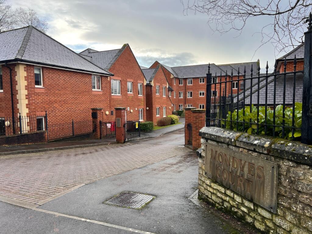 Main image of property: Mondyes Court, Milton Lane, Wells, Somerset, BA5