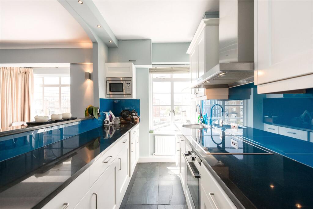 Apartment in London - View 3