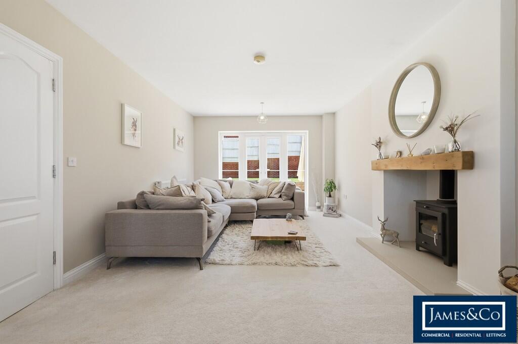 House in Uttlesford, Great Dunmow - View 3