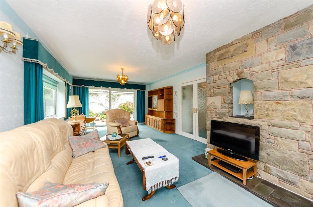 Gwydyr Road, Llandudno, Conwy, LL30 photo 3