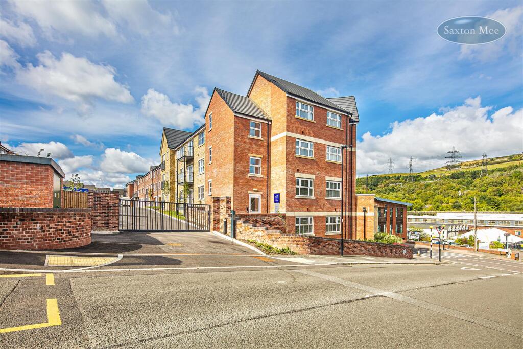 Main image of property: Otium, Manchester Road, Stocksbridge, Sheffield