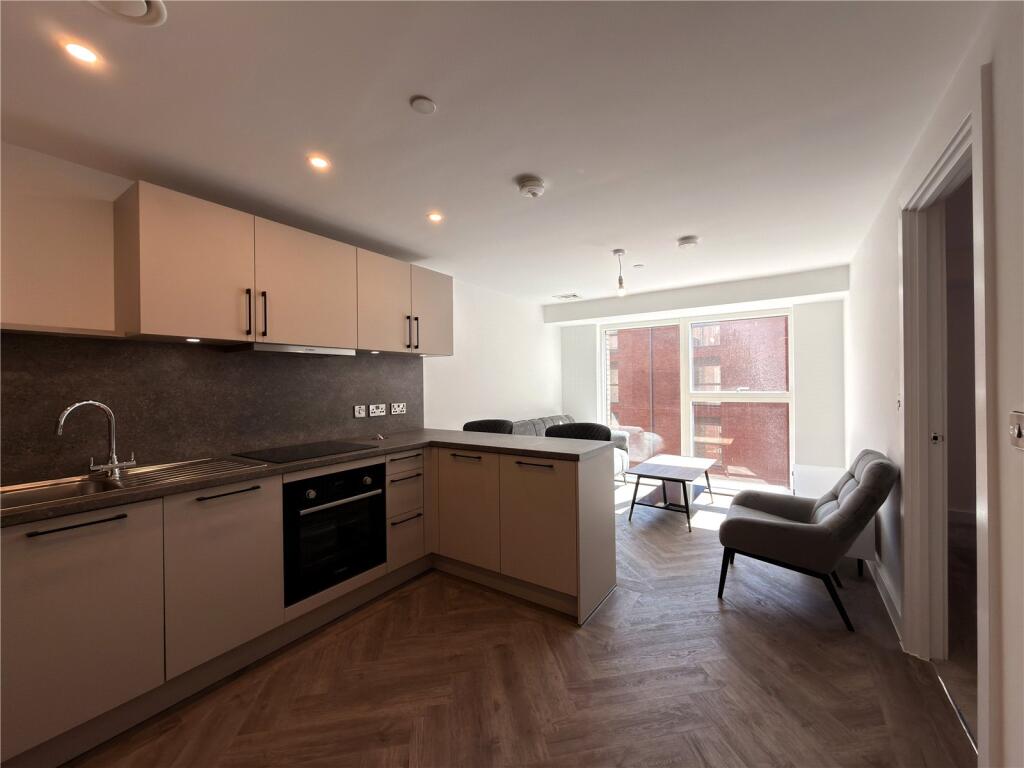 Apartment in Birmingham, West Midlands - View 2