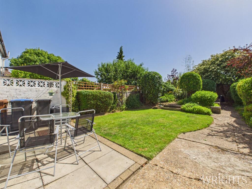 House in Hatfield, Birchwood - View 4