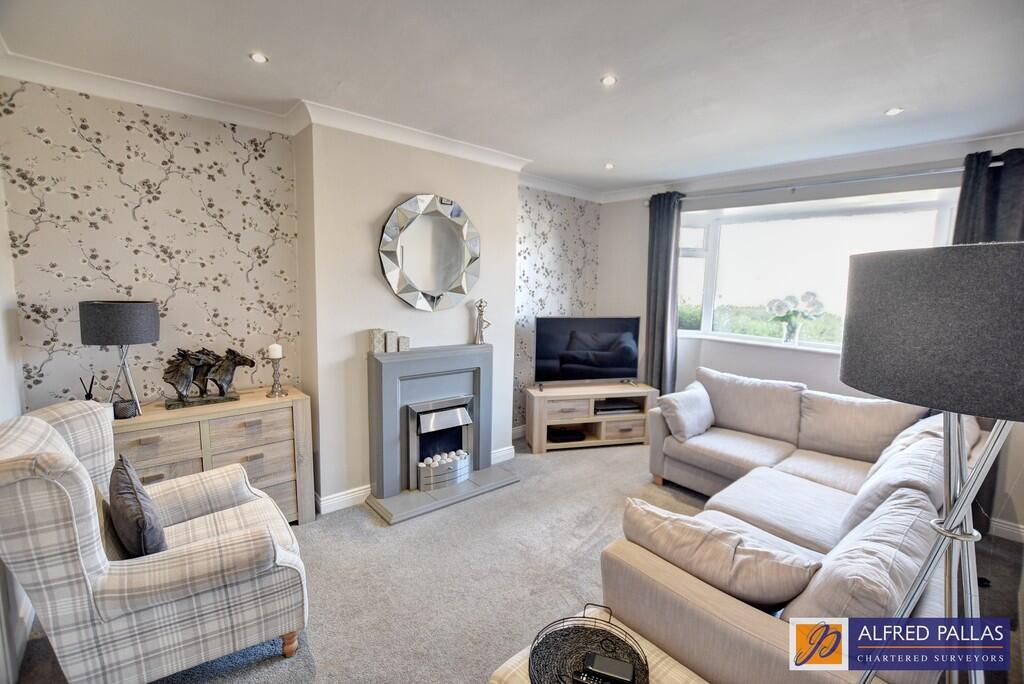 House in South Tyneside, Whitburn - View 3