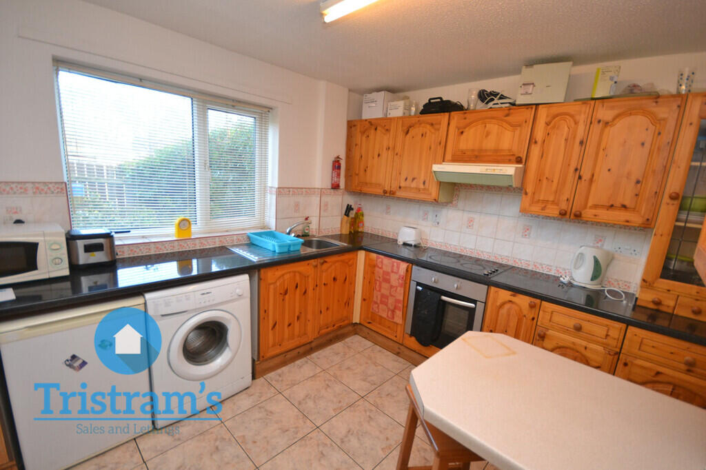 House in Nottingham, Clifton - View 3
