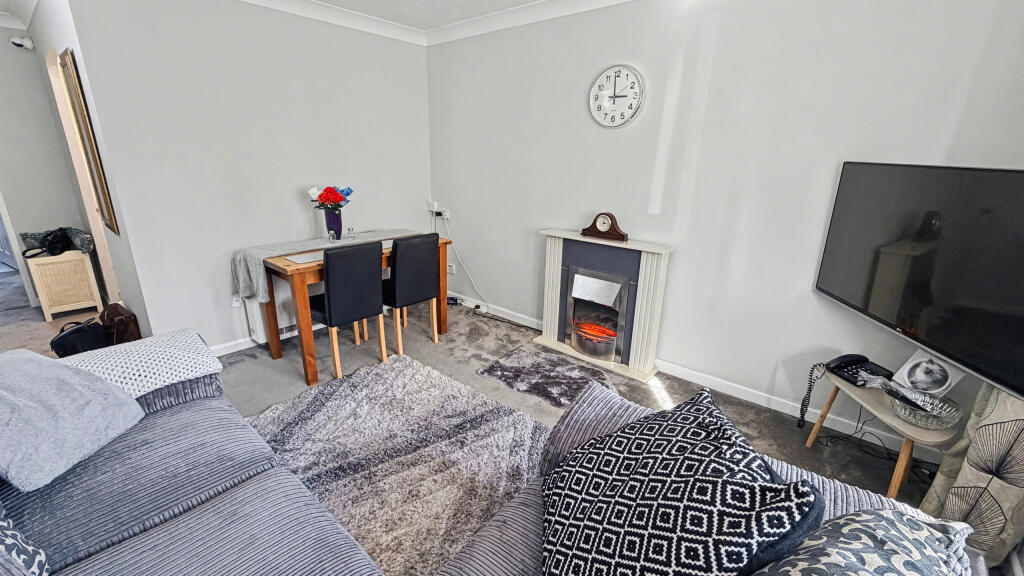 Additional image 2 of Silver Road, Street