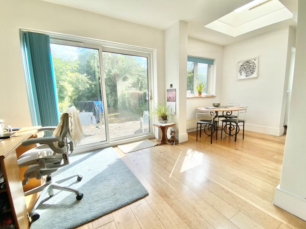 House in Enfield - View 4
