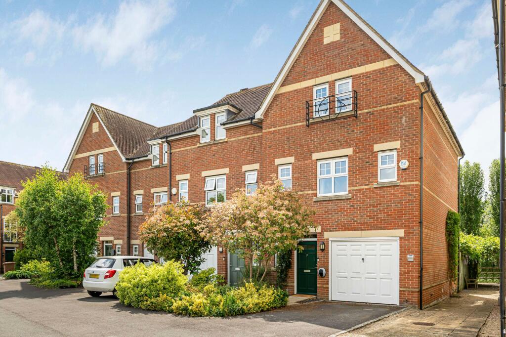 Main image of property: Stone Meadow, Oxford, OX2