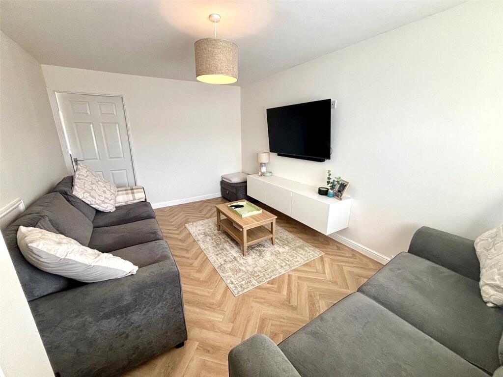 Navigation Drive, Hapton, Burnley, Lancashire, BB12 photo 5