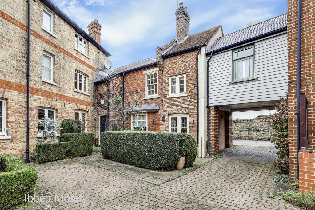 Main image of property: Quebec Square, Westerham