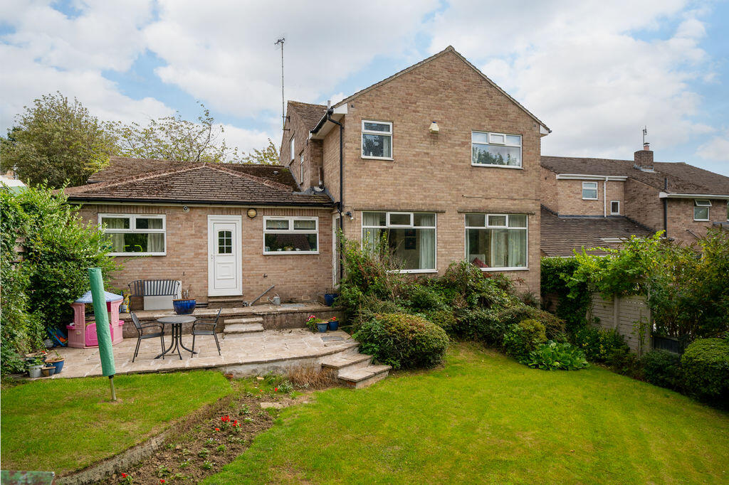 House in Sheffield, South Yorkshire - View 4