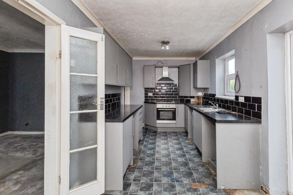 Lees Road, Ashton-under-Lyne, Greater Manchester, OL6 photo 4