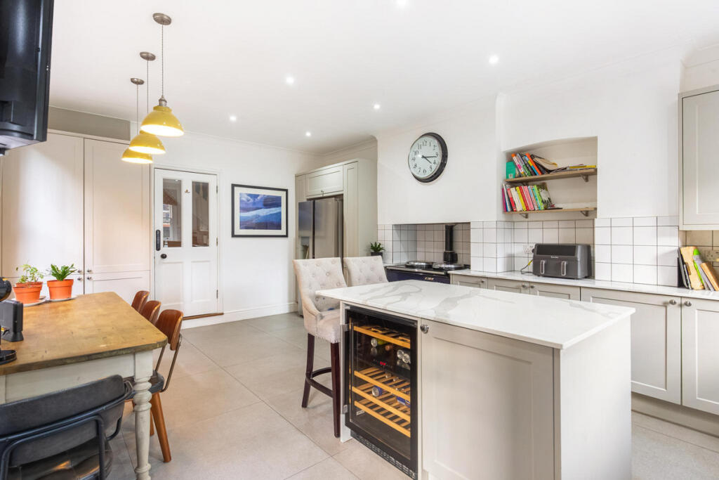 House in London - View 4
