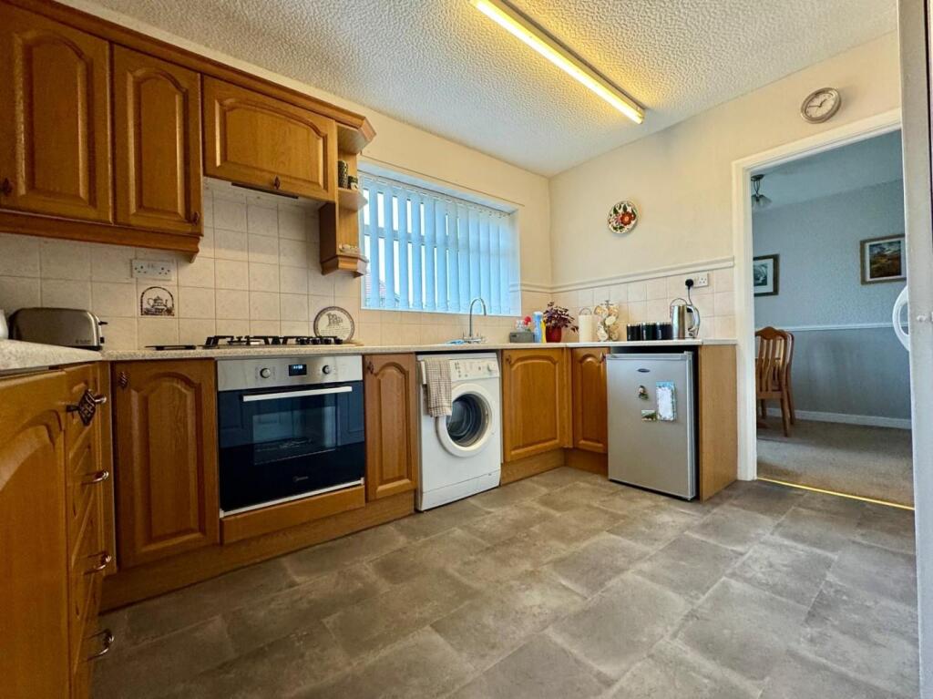 Bennison Crescent, Dormanstown, Redcar, Redcar And Cleveland photo 2