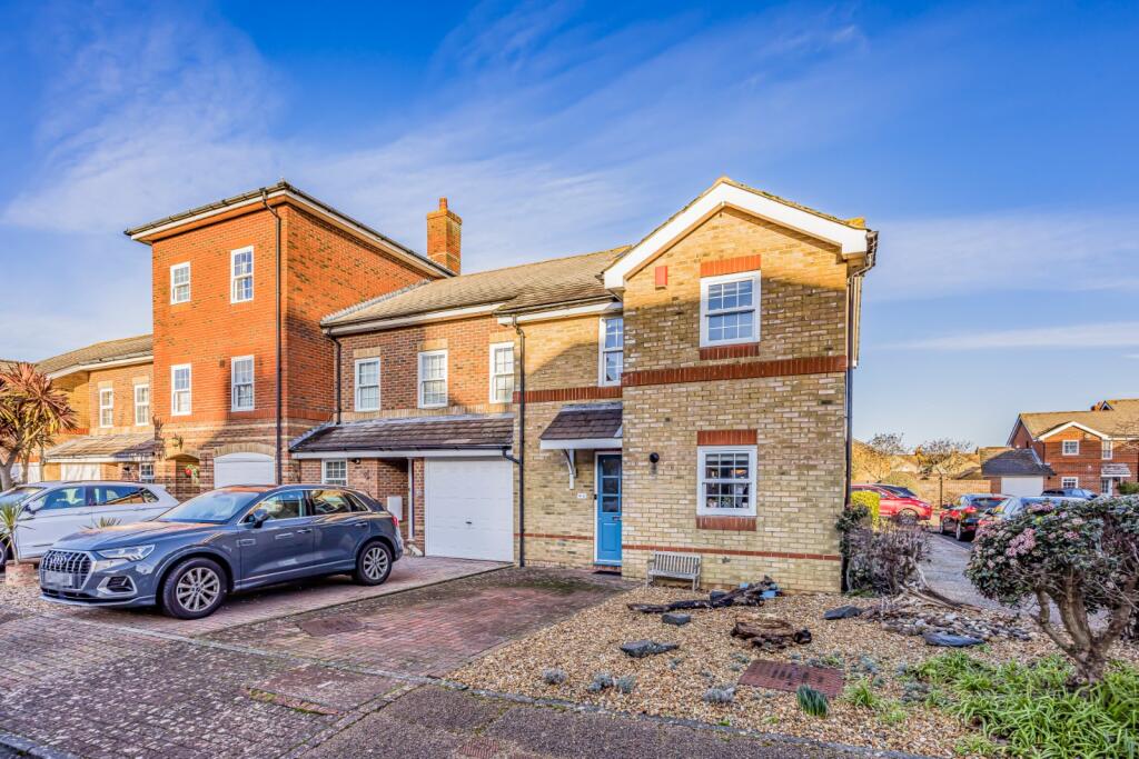 Main image of property: Mountbatten Square, Southsea, Hampshire, PO4