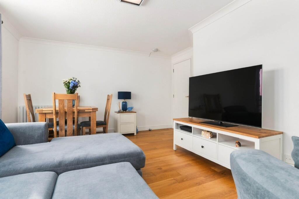 Apartment in Kirkcaldy - View 5