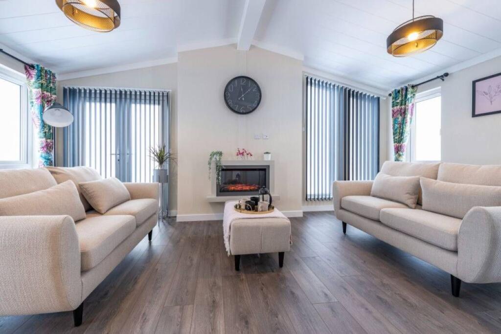 House in Nottingham - View 2