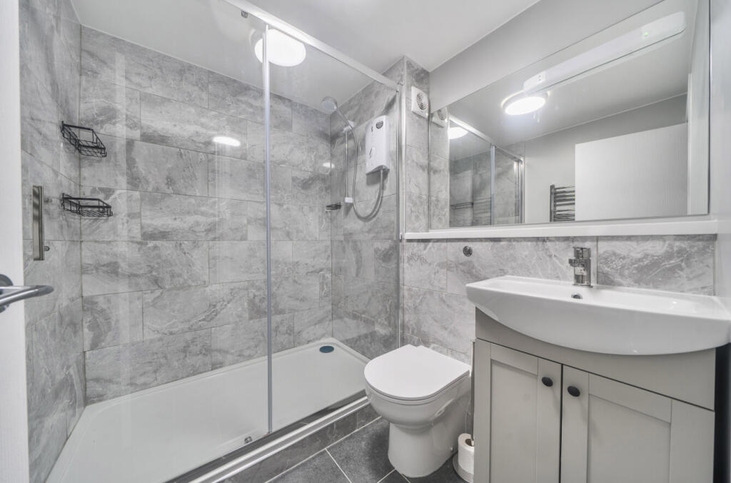 Westridge Road, Southampton, Hampshire, SO17 - More