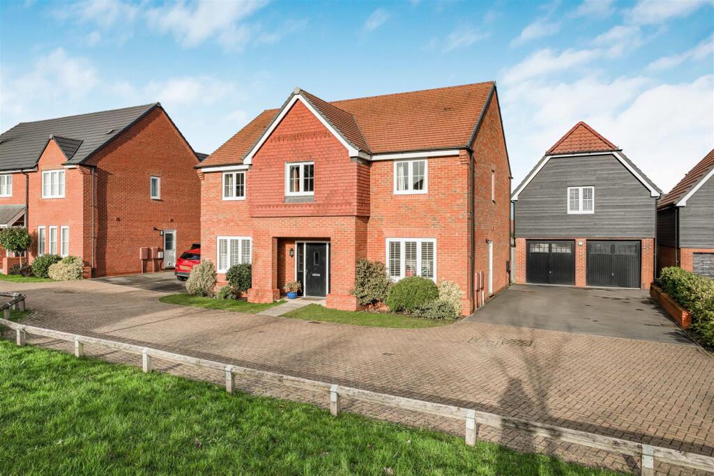 Main image of property: Roman Way, Thame