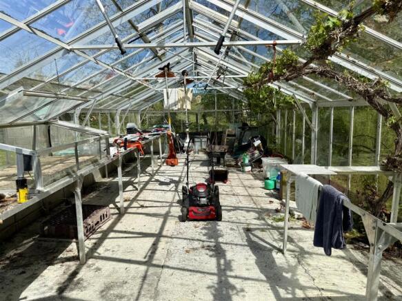 FEATURE GREENHOUSE