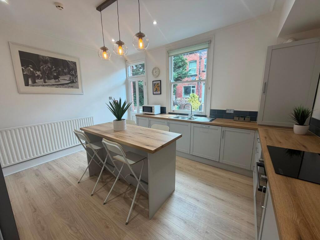 Main image of property: Newport Gardens, Headingley, Leeds, West Yorkshire, LS6