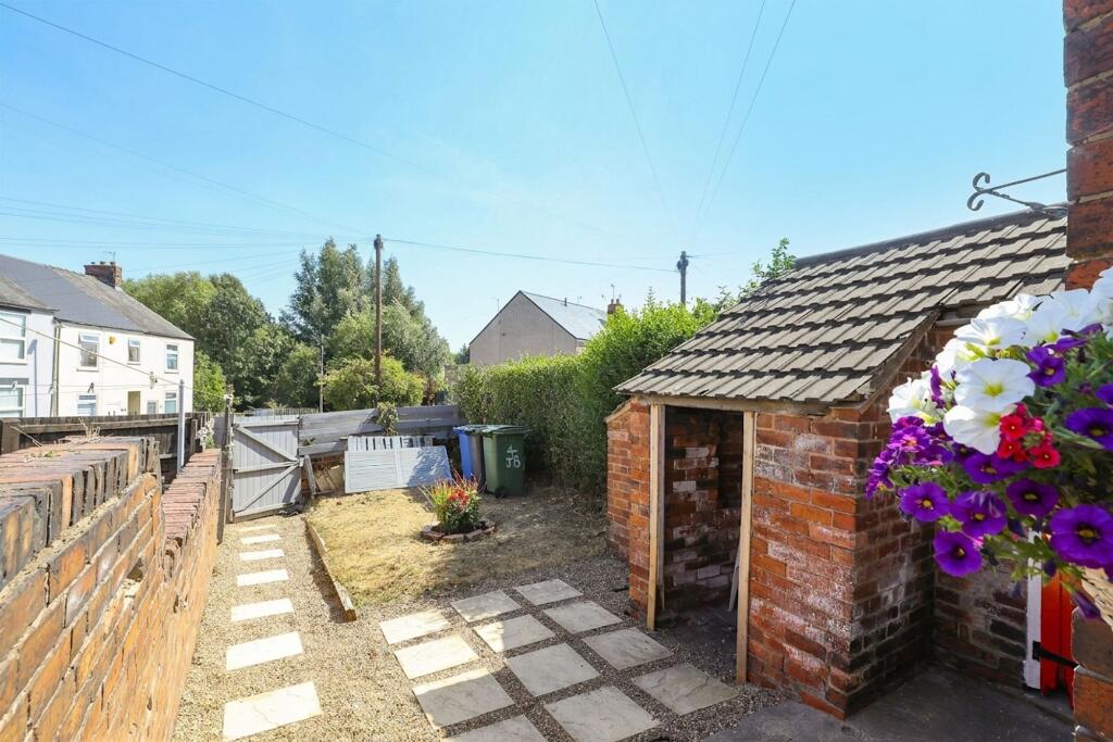 House in Sheffield - View 4