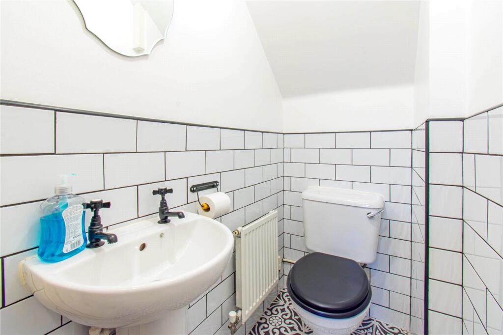 House in Hermitage, Little Hungerford - View 3