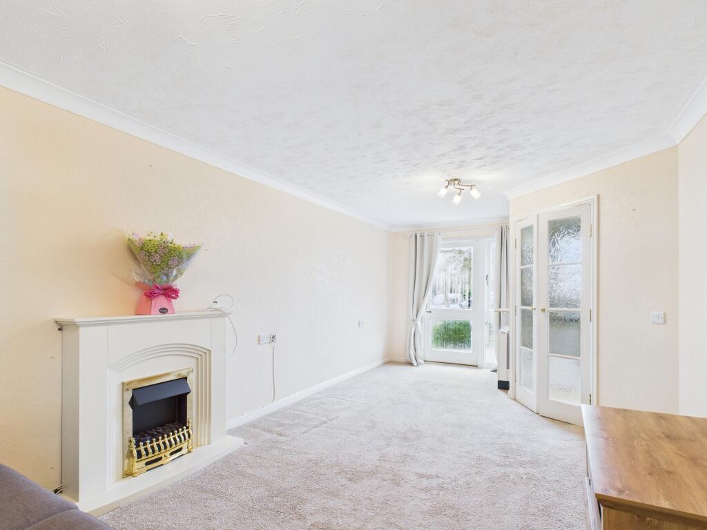Apartment in Derby, West End, Little Chester - View 2